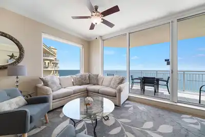 Image de Stunning Oceanfront Corner Condo | Luxury Resort Amenities | Indigo 1701e | My Beach Getaways