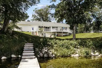 Image de Lazy Daze on Lake Sallie