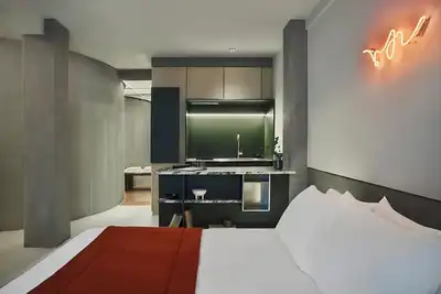 Image de Deluxe 1br Suite with Balcony & City View