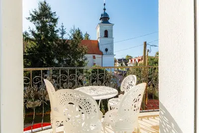 Image de Confortable appartement pour 4 personnes avec climatisation, Wifi, Tv, patio et parking
