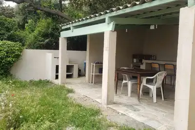 Image de Appartement dans villa sur terrain ombragé, proche centre ville Bastia, parking.