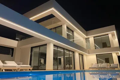 Image de Dream Villa on the Spanish Coast: Luxury and Comfort in an Enchanting Setting