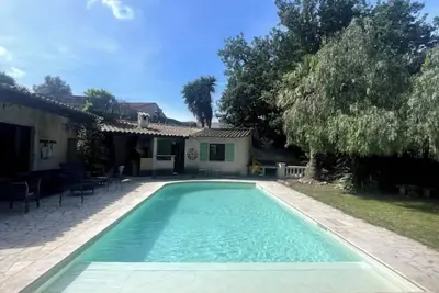 Image de Grande villa avec piscine - au calme - proche mer - super bien équipée - 8 pers