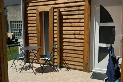 Image de Petite dépendance dans un cadre verdoyant à proximité de Paris et de Chantilly.