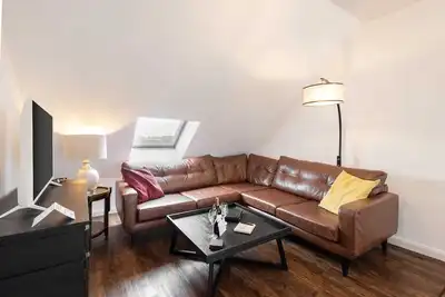 Image de Host & Stay | Oakwood Penthouse