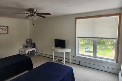 Image de Ev Ready Group Option Near Mtu – Perfect Keweenaw Adventure Basecamp!