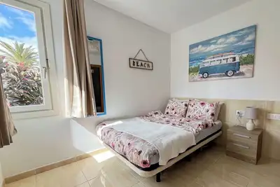 Image de Cozy Studio City Center, 100m to Beach, Pool, WiFi