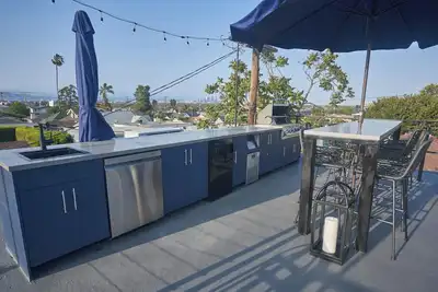 Image de Stunning New Build - 2 Bedroom - 2 Bath - Rooftop Deck in Los Angeles