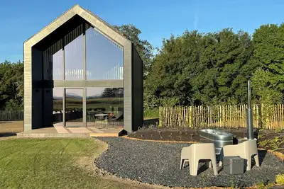 Image de Gîte tranquille avec piscine commune
