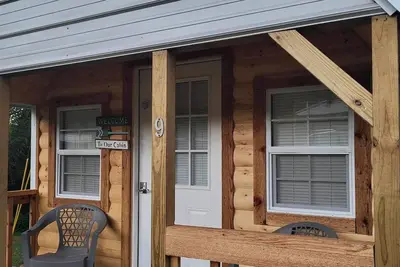 Image de Glamping Cabin golf fish Illinois river Atv, Kayak