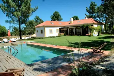 Image de Maison de vacances 'Casa Da Relva' avec piscine privée, terrasse partagée et Wi-Fi