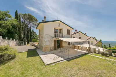 Villa 'Le Querciolaie - Contessa 1' avec vue montagne et piscine partagée