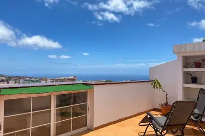 Image de Appartement de vacances 'Ático La Laguna' avec terrasse privée, balcon et Wi-Fi