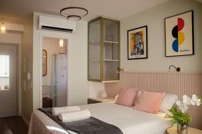 Image de Luxo, Moderno e Aconchegante em Pinheiros Jardins