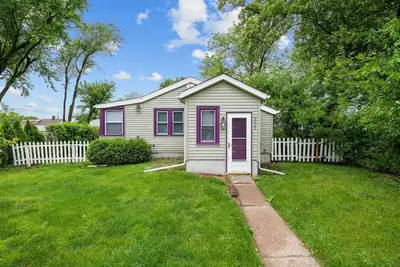 Image de Cozy Cottage Home in Rock Island