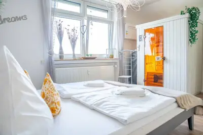 Image de Smartfewo: Apartment Sauna Balkon Parkplatz