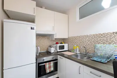 Image de Appartement 'Studio Près du Park Güell' avec Wi-Fi et climatisation