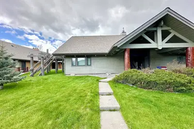 Image de Welcome to your Big Sky Home Away From Home!