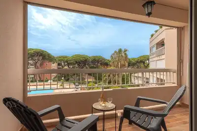 Image de Agréable appartement pour 4 personnes avec Wifi, piscine, climatisation, Tv, terrasse et parking