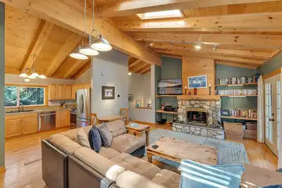 Image de 3br w/Hot Tub, 1 Mile to Diamond Peak!