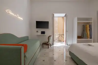 Image de Suite Old Town, Soggiorna nel Cuore di Sorrento. A Pochi Passi da Piazza Tasso!