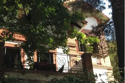 Image de Artistic house next to the FruenfrĂa valley