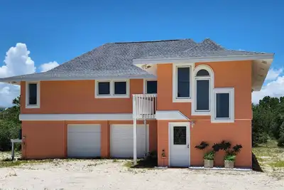 Image de Tequila Sunrise-Pet Friendly-Game Table-Free Daily Activities