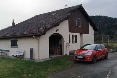 Image de maison spacieuse au coeur des Vosges parfait pour le calme et la détente.