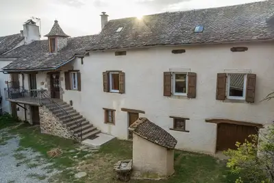 Image de Maison de vacances 'Gîte Enzo' avec terrasse privée, jardin privé et balcon