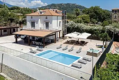 Image de Superbe maison de 5 chambres à.