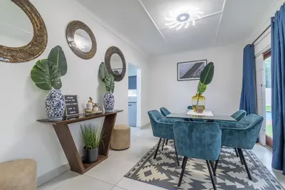 Image de Modern 3bed House - Johannesburg Airport - In Security Complex with Pool