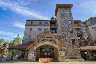 Image de Luxury Apt in Northstar Village, Mountain Biking, Ski-In Ski-out