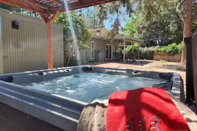 Image de Whimsy Woods Retreat / 3 beds / Very Private