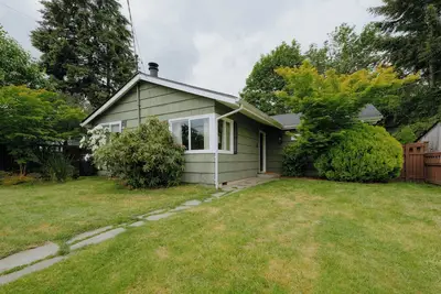 Image de Idyllic Cozy Cottage w/ Deck Overlooking Greenbelt - 20 Mins from Stadiums