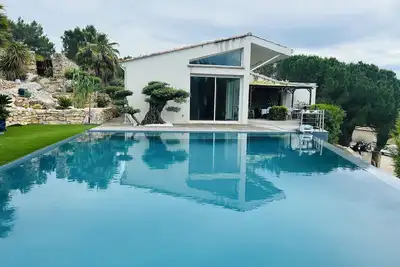 Image de 4 bedroom private vacation home in caveirac