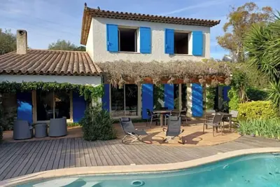 Image de Villa piscine et grand jardin
