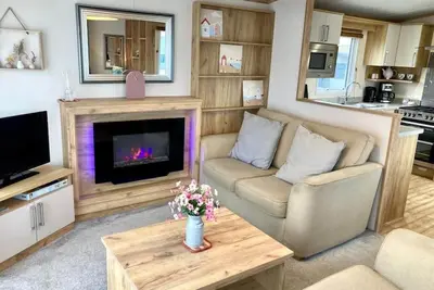 Image de 102, Duckpool- a comfortable, spacious modern holiday home, close to amenities