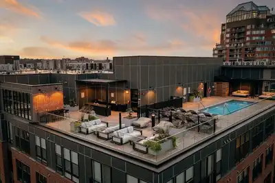 Image de Stamford Grand Apartment + Cozy Den