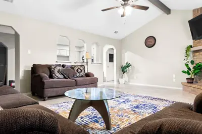 Image de Cozy Retreat Centrally Located near Dfw & Stadium