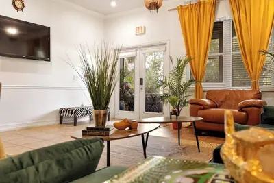 Banana Leaf Villa- Book your gathering today!