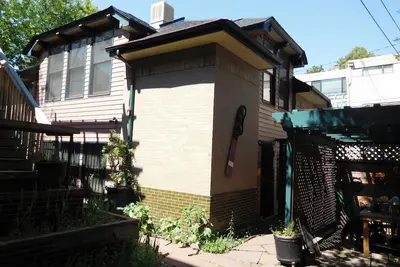 Image de Very cool carriage house  in Denver’s Capitol Hill neighborhood