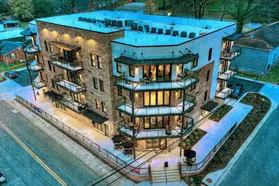 Image de Shop, Dine, Unwind…All In Downtown Blue Ridge!
