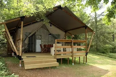 Image de Lodge Woody 50m² avec terrasse couverte - 3 chambres (avec sanitaires) 6 personnes