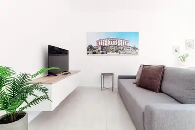 Image de Appartement moderne près du centre de Côme (Tremezzo)
