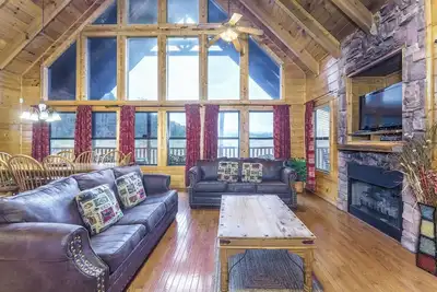 Image de Rockytop Hideaway - Mountain views plus a game room!