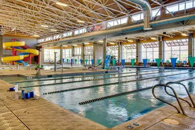 Image de Ideal for Long Term rental, Walk to river and town, W/D, Garage parking