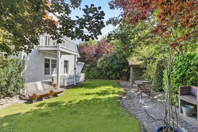 Image de Appartement proche de la plage avec jardin