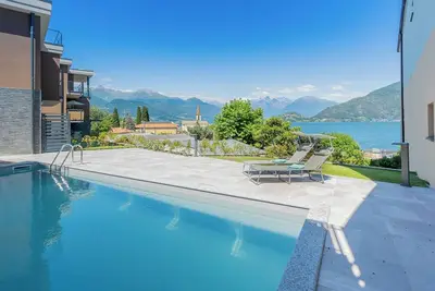 Image de Anna's Lodge holiday flat with pool on Lake Como