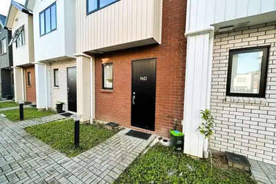 Image de Entire Luxury Cosy Townhouse with Master Bedrooms, 10 min to Airport/Sylvia Park