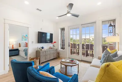 Image de Sandy Kraken- Reno June 2024- Walk to Rosemary / Alys Beach